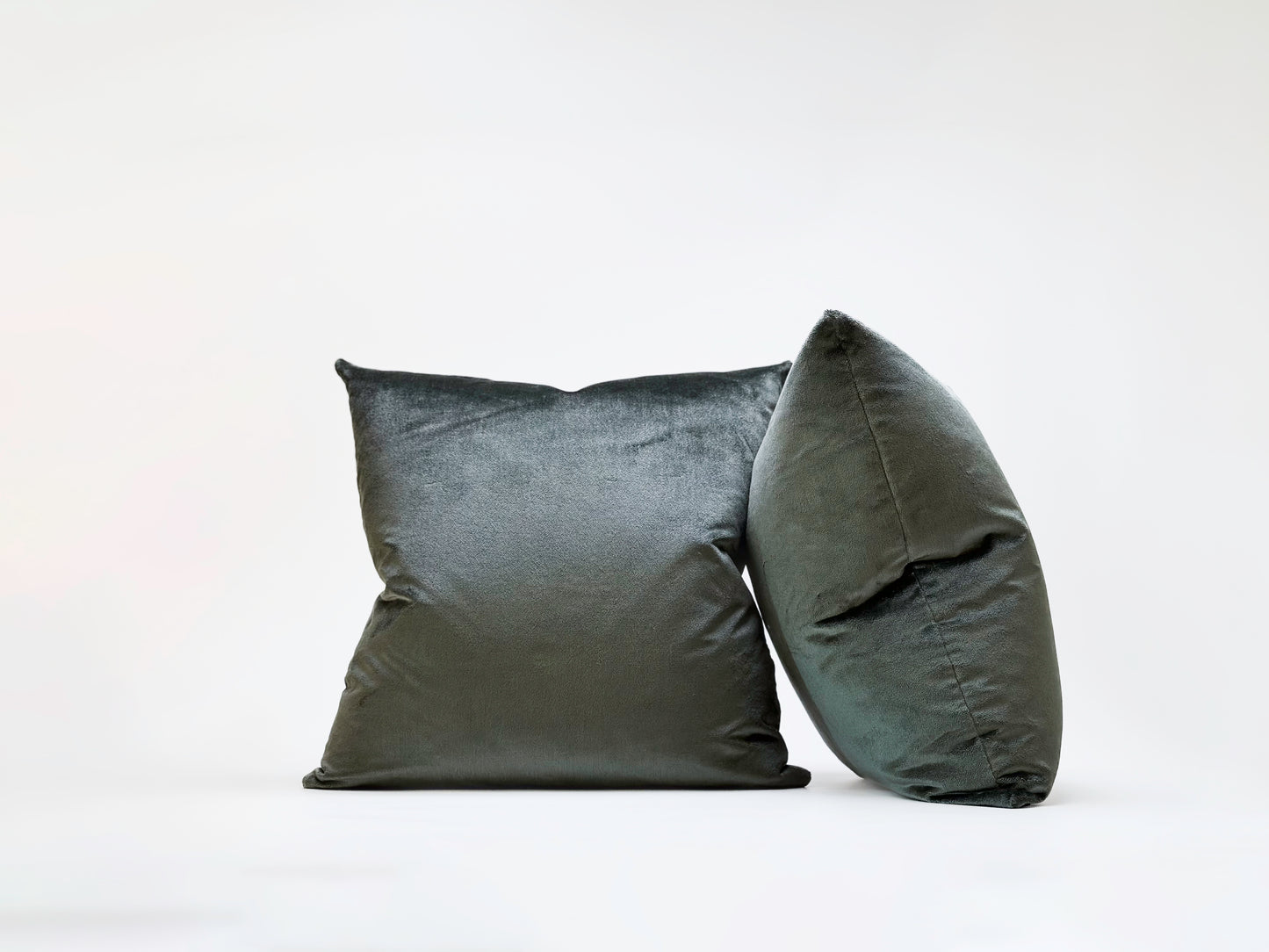 Emeral pillows