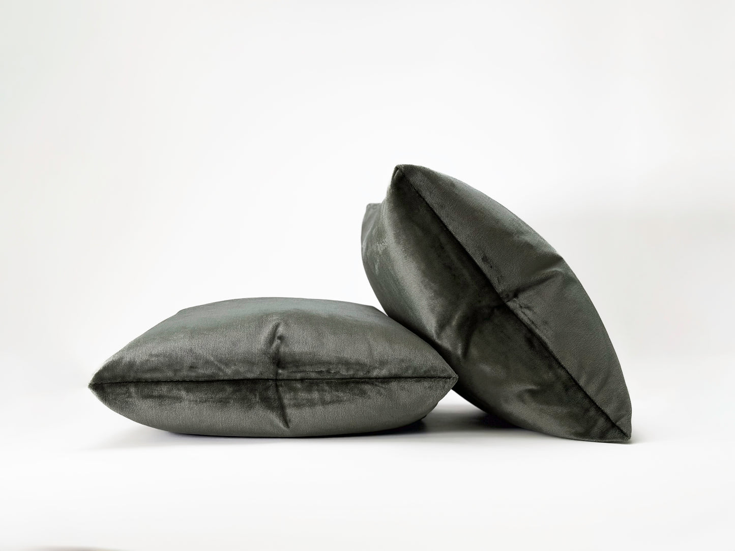 Emeral pillows